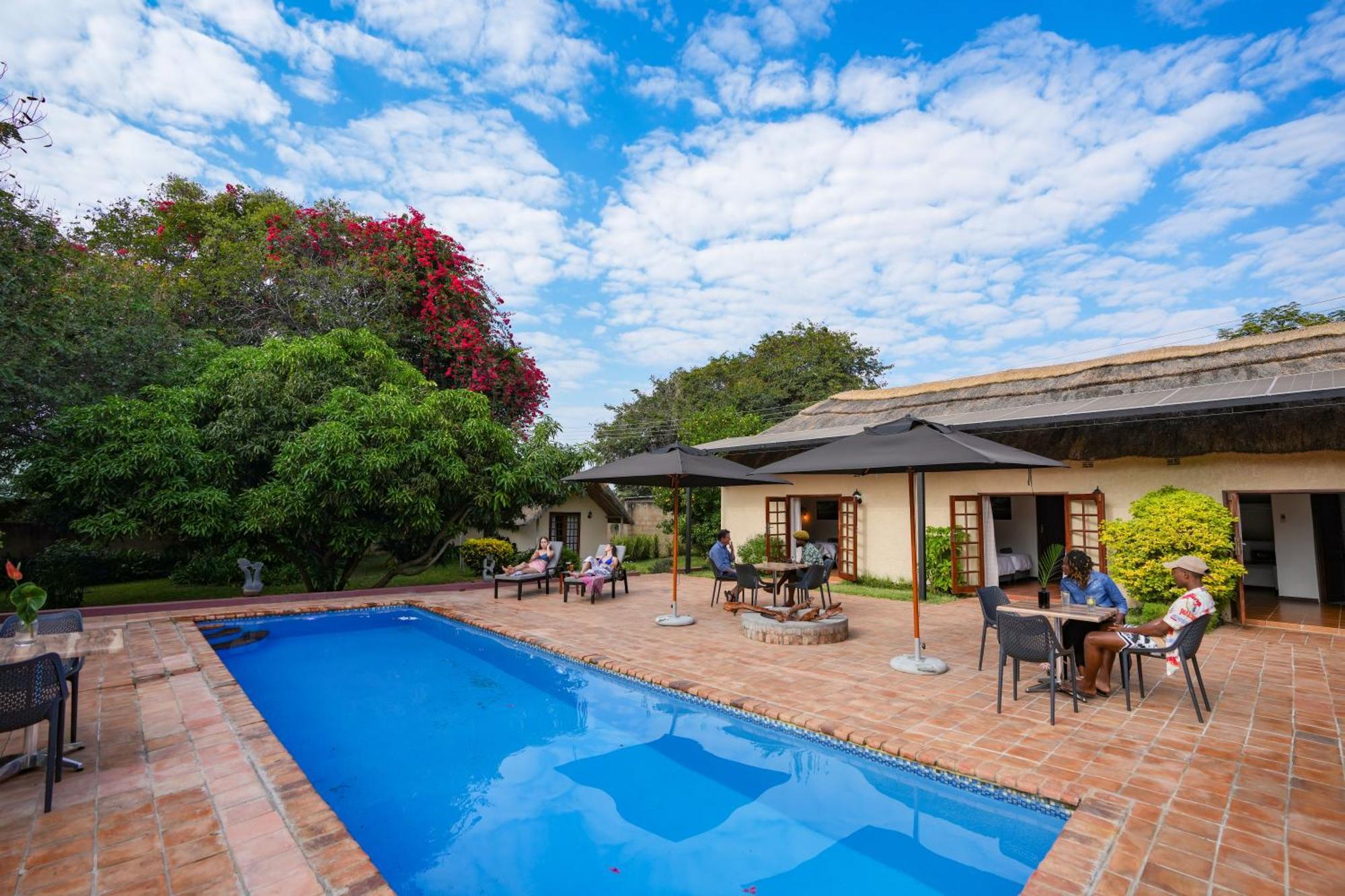 The Little Outlook Bed and Breakfast Victoria Falls Exteriör bild